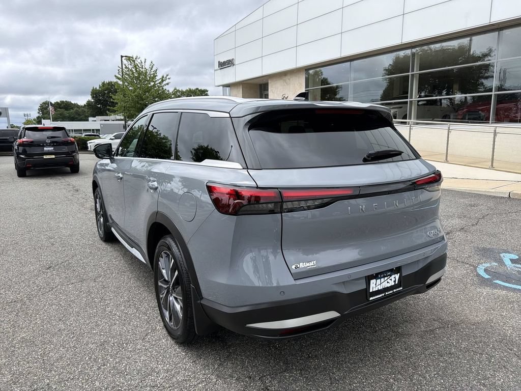 Certified 2026 INFINITI QX60 Luxe w/ Cargo Package AWD/4WD image 6