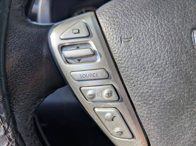 Used 2015 Nissan Versa Note SV FWD image 12