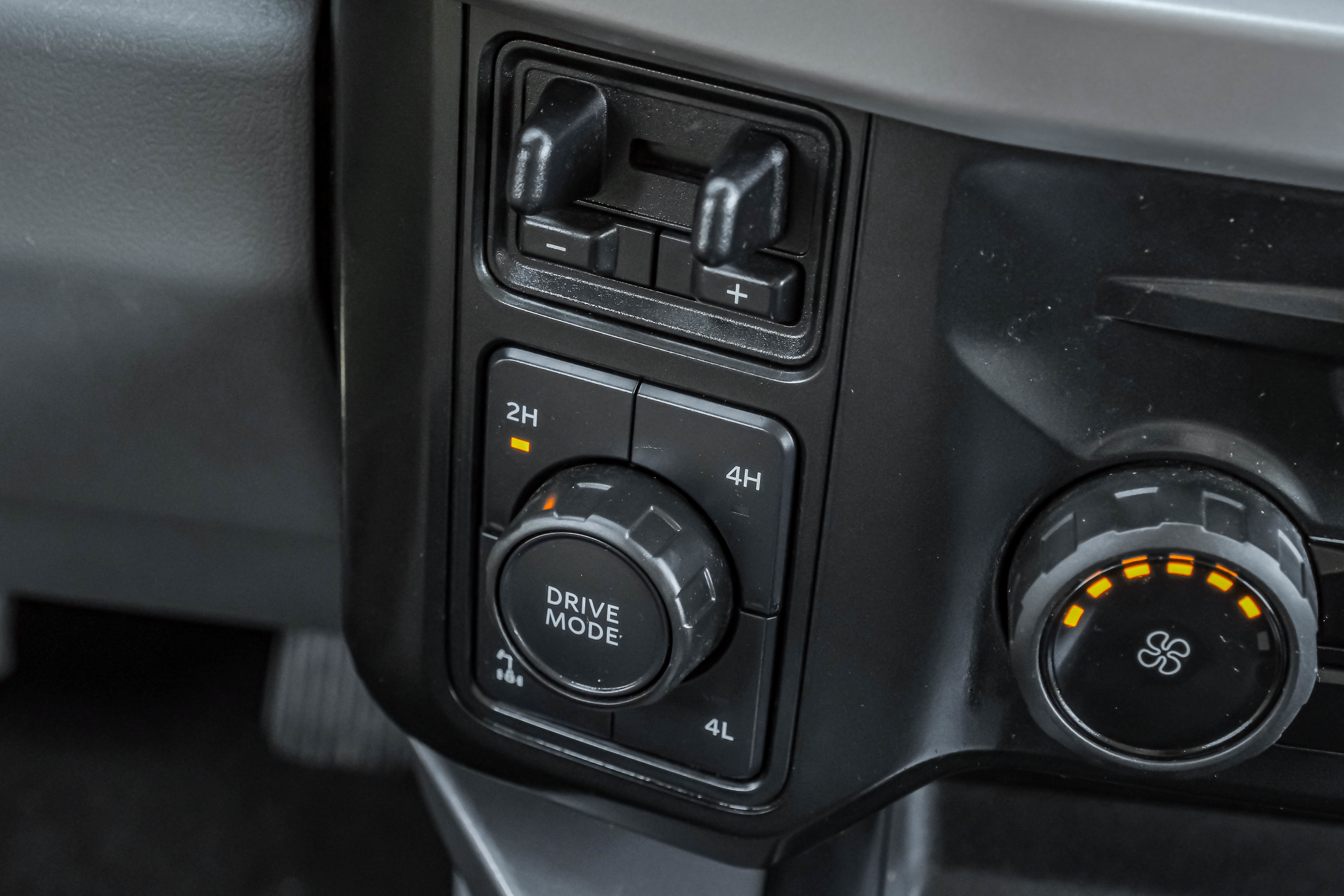 Used 2023 Ford F250 XLT w/ XLT Premium Package image 28