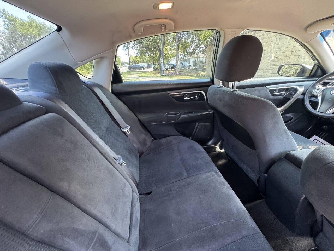 Used 2014 Nissan Altima 2.5 S w/ Display Audio Package FWD image 23