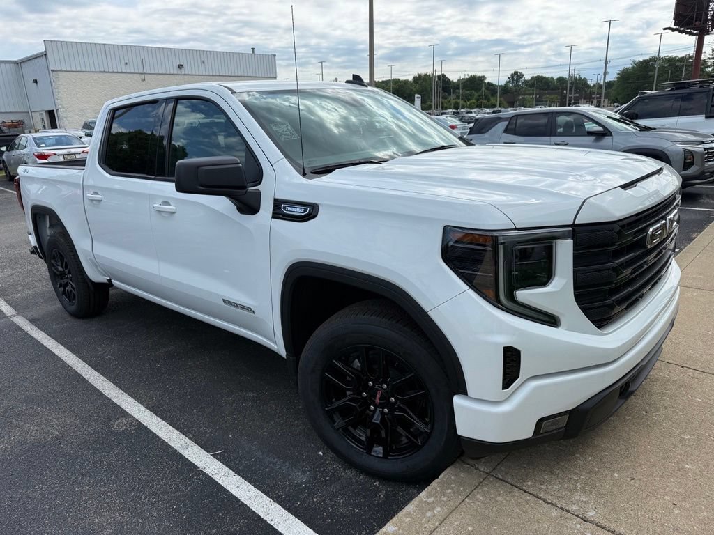 Used 2026 GMC Sierra 1500 Elevation AWD/4WD image 3