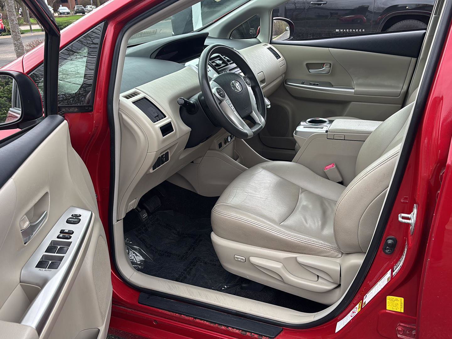 Used 2012 Toyota Prius V Three image 2