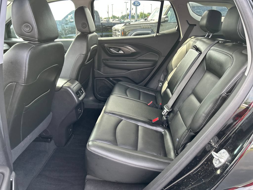 Used 2024 GMC Terrain SLT AWD/4WD image 14