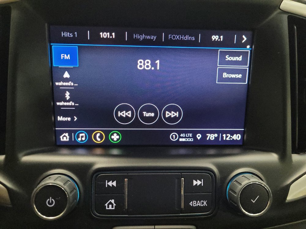 Used 2023 GMC Terrain SLT AWD/4WD image 25