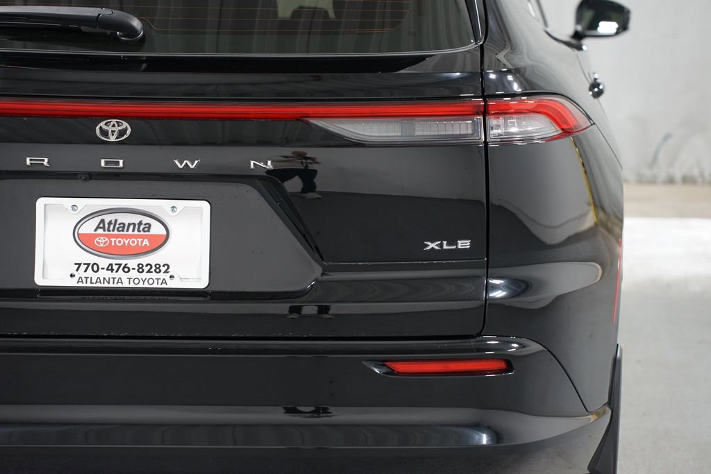 Certified 2025 Toyota Crown Signia image 10