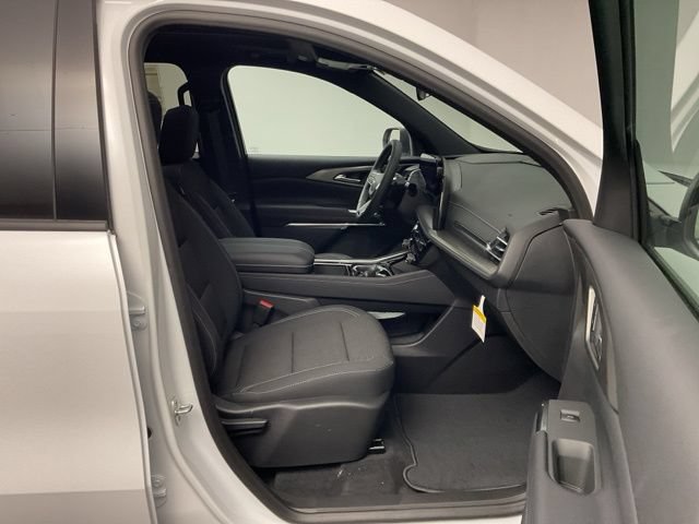 New 2026 Chevrolet Traverse LT w/ Sun and Wheel Package AWD/4WD image 24