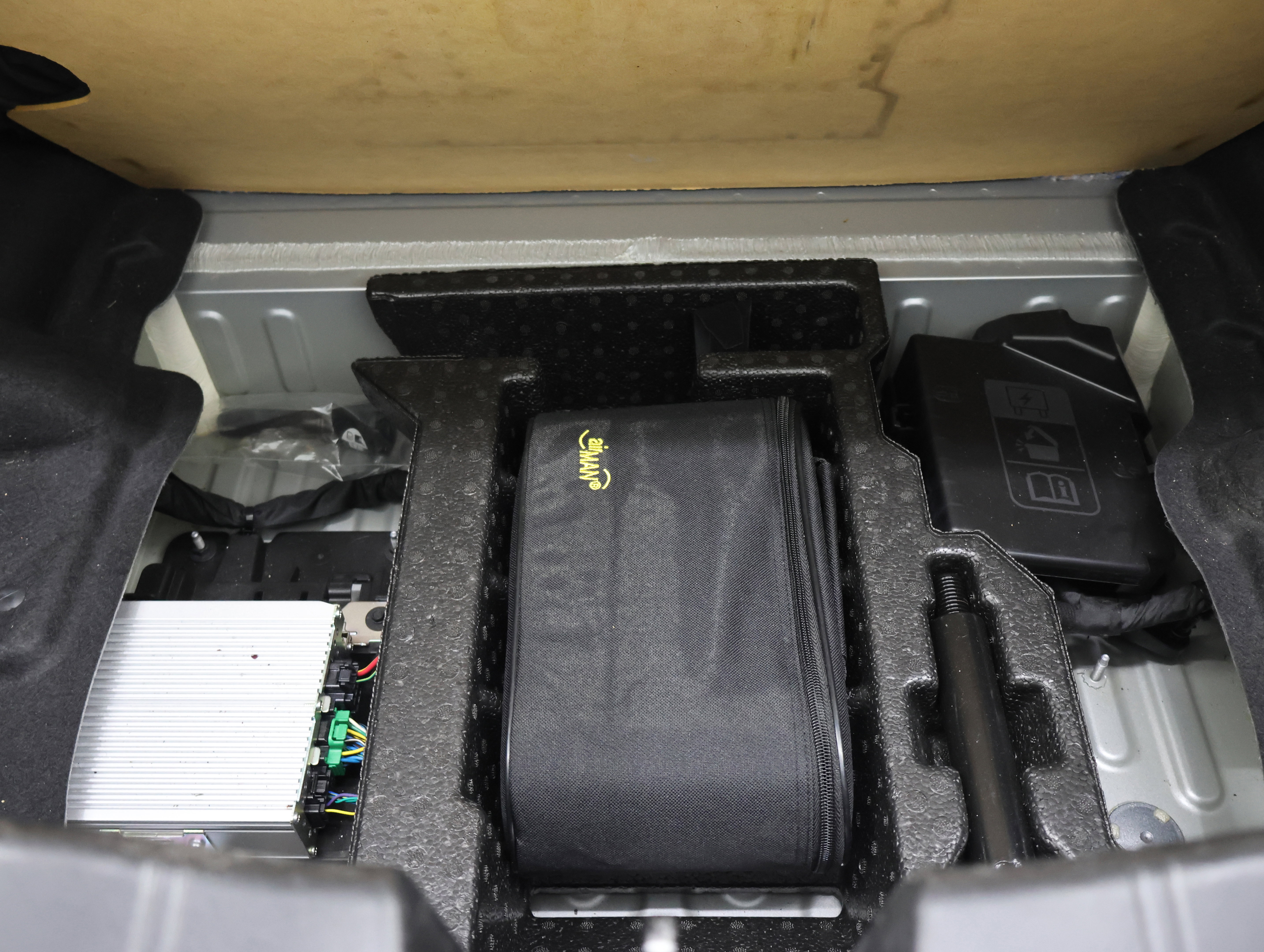 Used 2017 Chevrolet Camaro SS RWD image 29