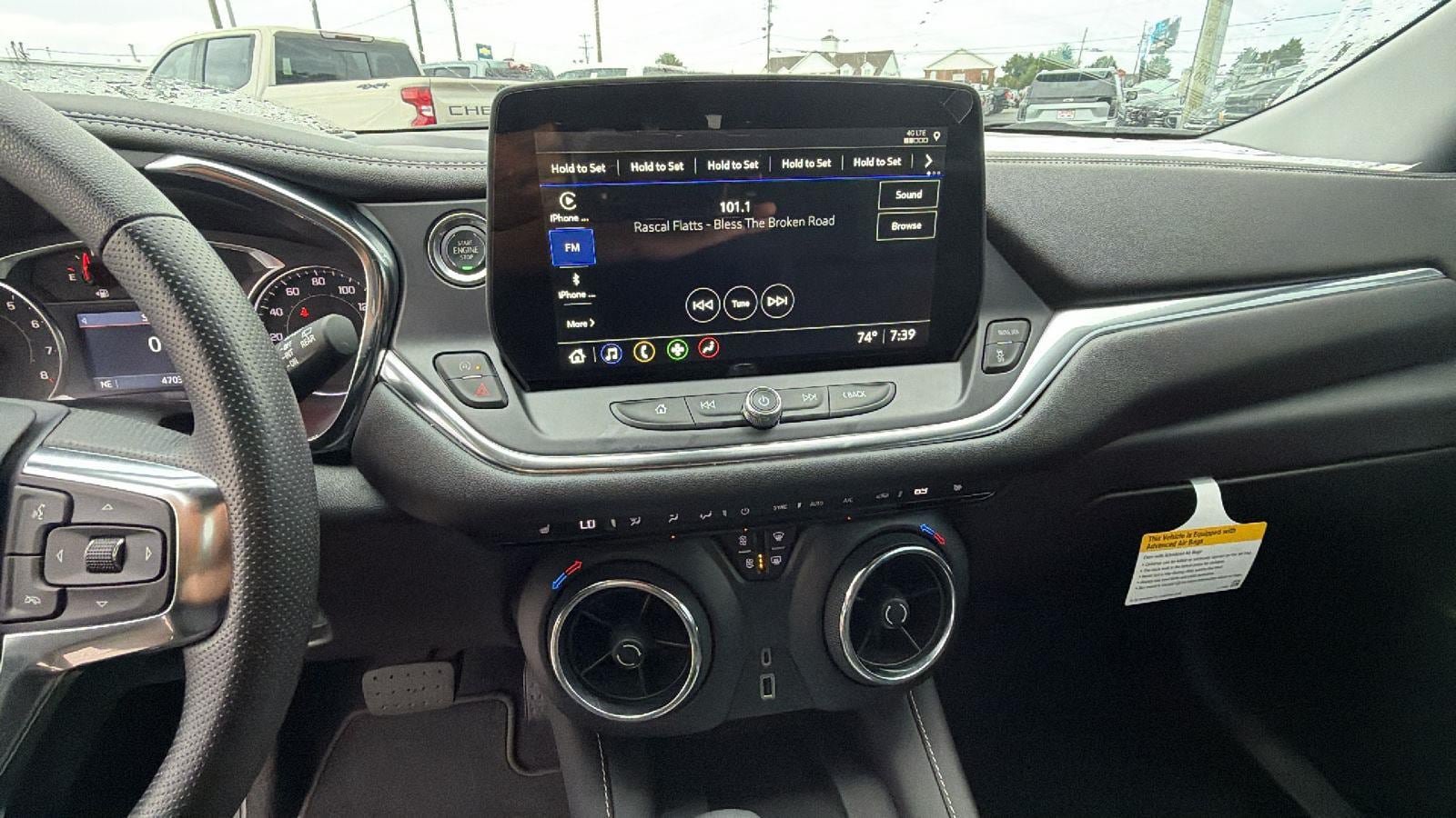 New 2026 Chevrolet Blazer LT w/ Convenience Package FWD image 5