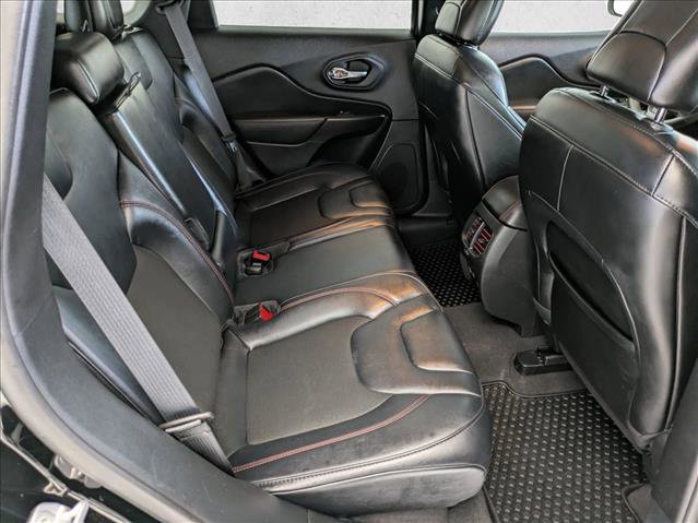 Used 2022 Jeep Cherokee Trailhawk w/ Comfort/Convenience Group image 18