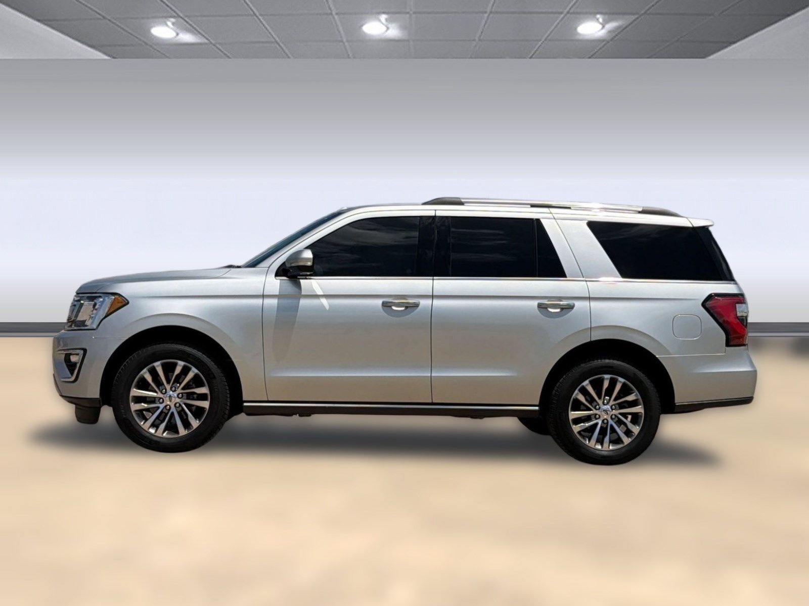 Used 2018 Ford Expedition Limited w/ Equipment Group 301A RWD image 2