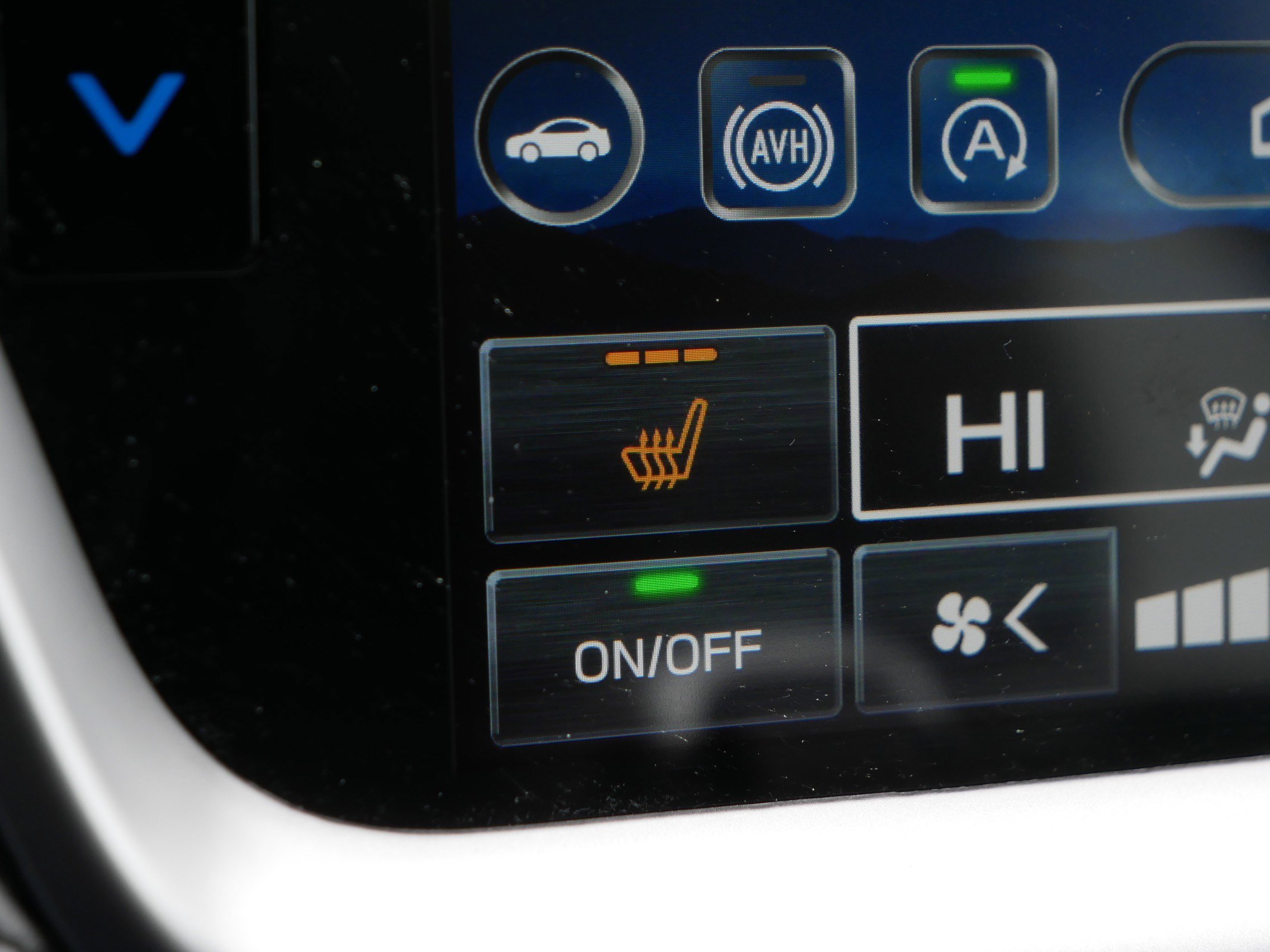 Used 2025 Subaru Outback Premium image 28