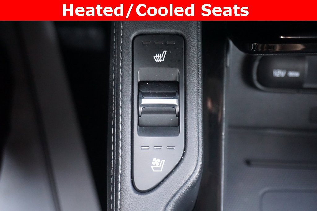 Used 2022 Kia Telluride SX w/ SX Prestige Package image 9