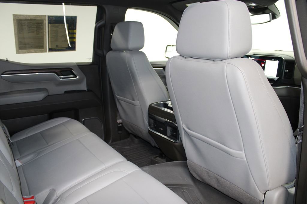 Used 2023 GMC Sierra 1500 SLT image 36