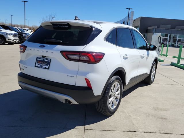Certified 2025 Ford Escape Active AWD/4WD image 3