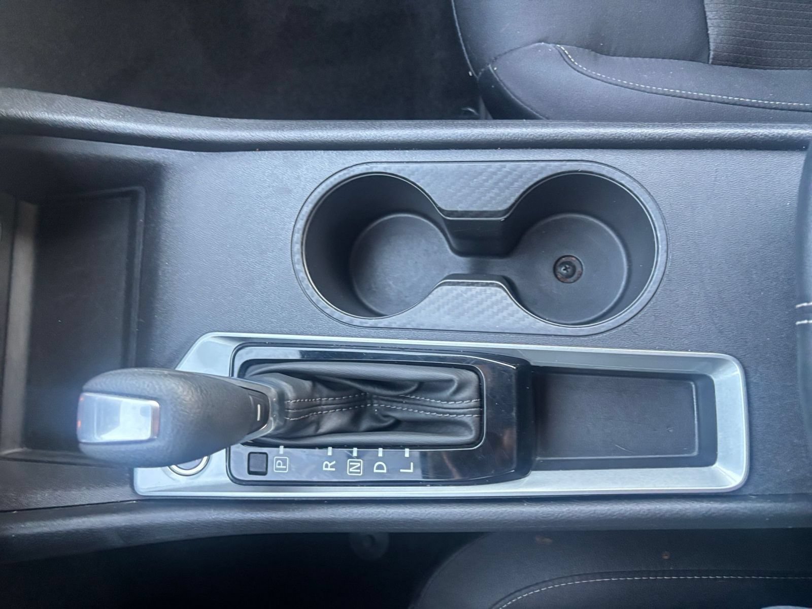 Used 2025 Nissan Altima 2.5 SV FWD image 41