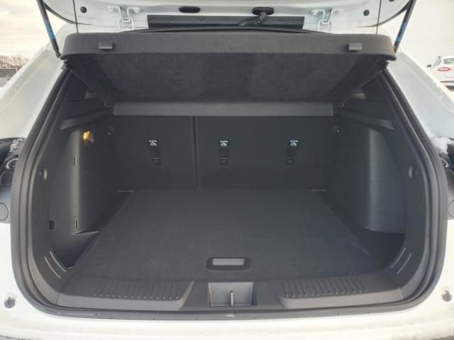 New 2026 Chevrolet Trax RS w/ Sunroof Package image 10