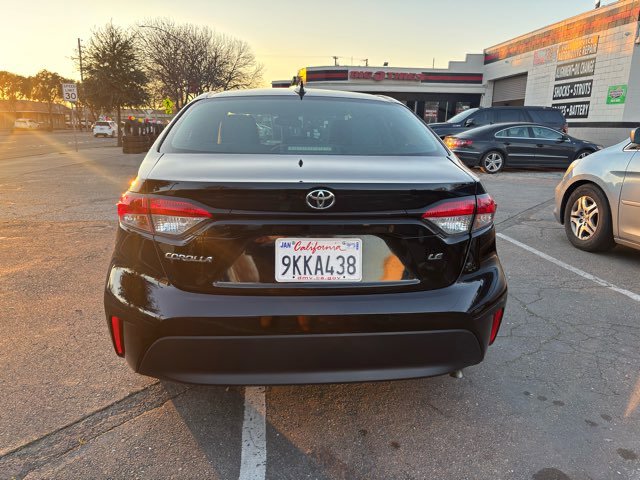 Used 2024 Toyota Corolla LE FWD image 5