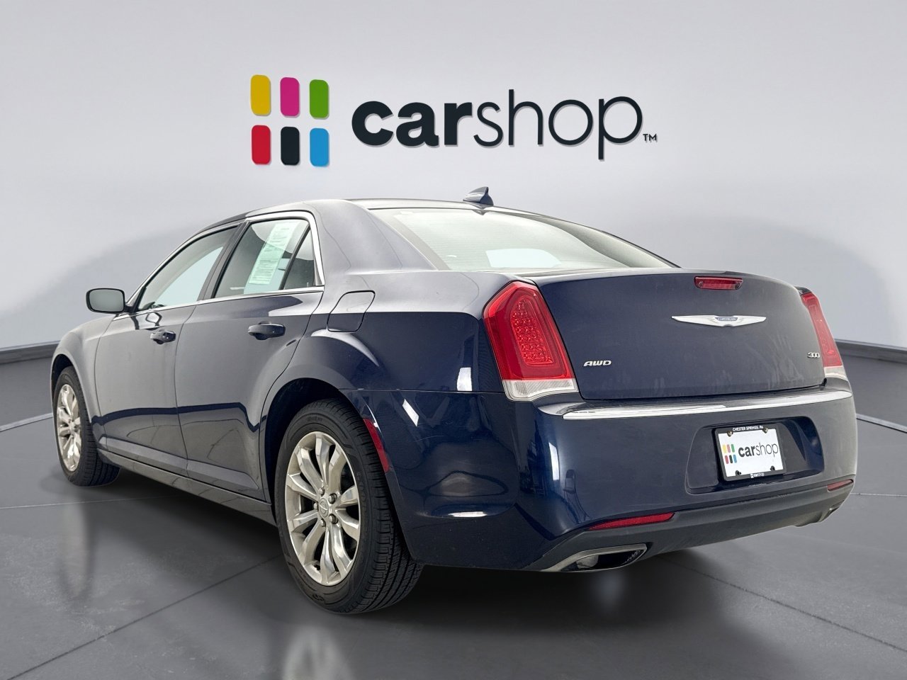 Used 2017 Chrysler 300 Limited AWD/4WD image 3