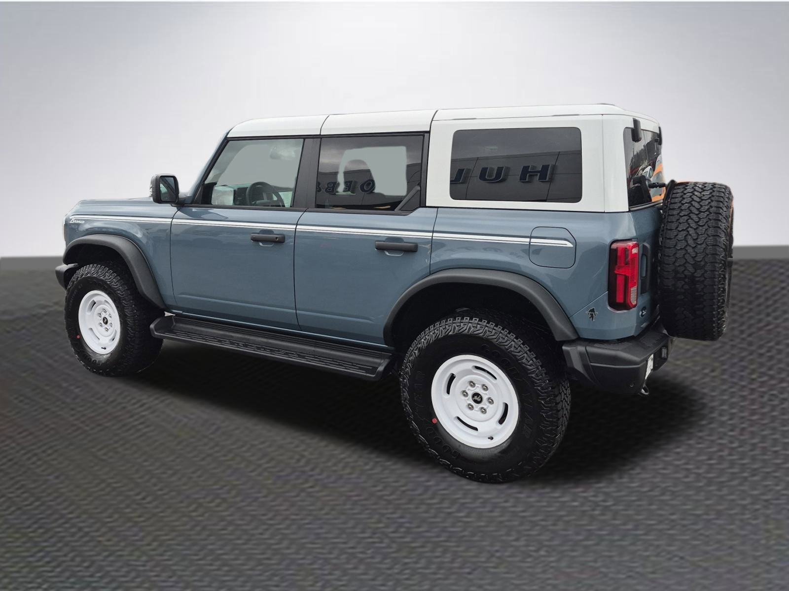 New 2025 Ford Bronco Heritage Edition image 5