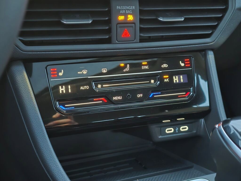 New 2026 Volkswagen Jetta SE image 29