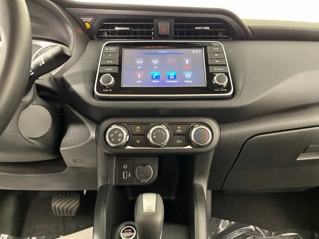 Certified 2025 Nissan Kicks Play S FWD image 25