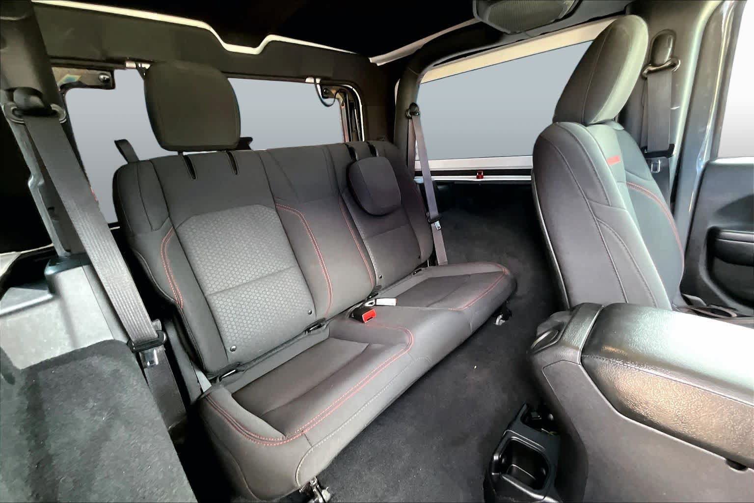 Used 2021 Jeep Wrangler Rubicon AWD/4WD image 16
