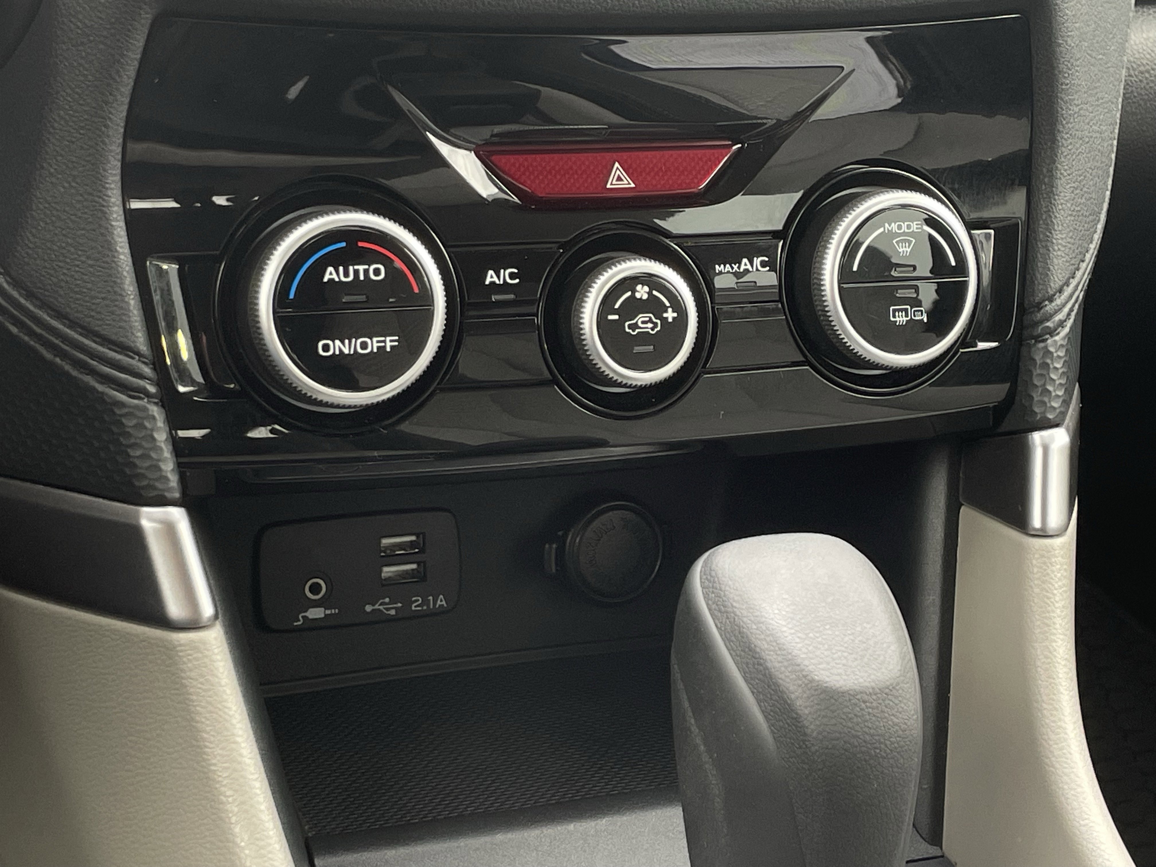 Used 2020 Subaru Forester Premium image 25