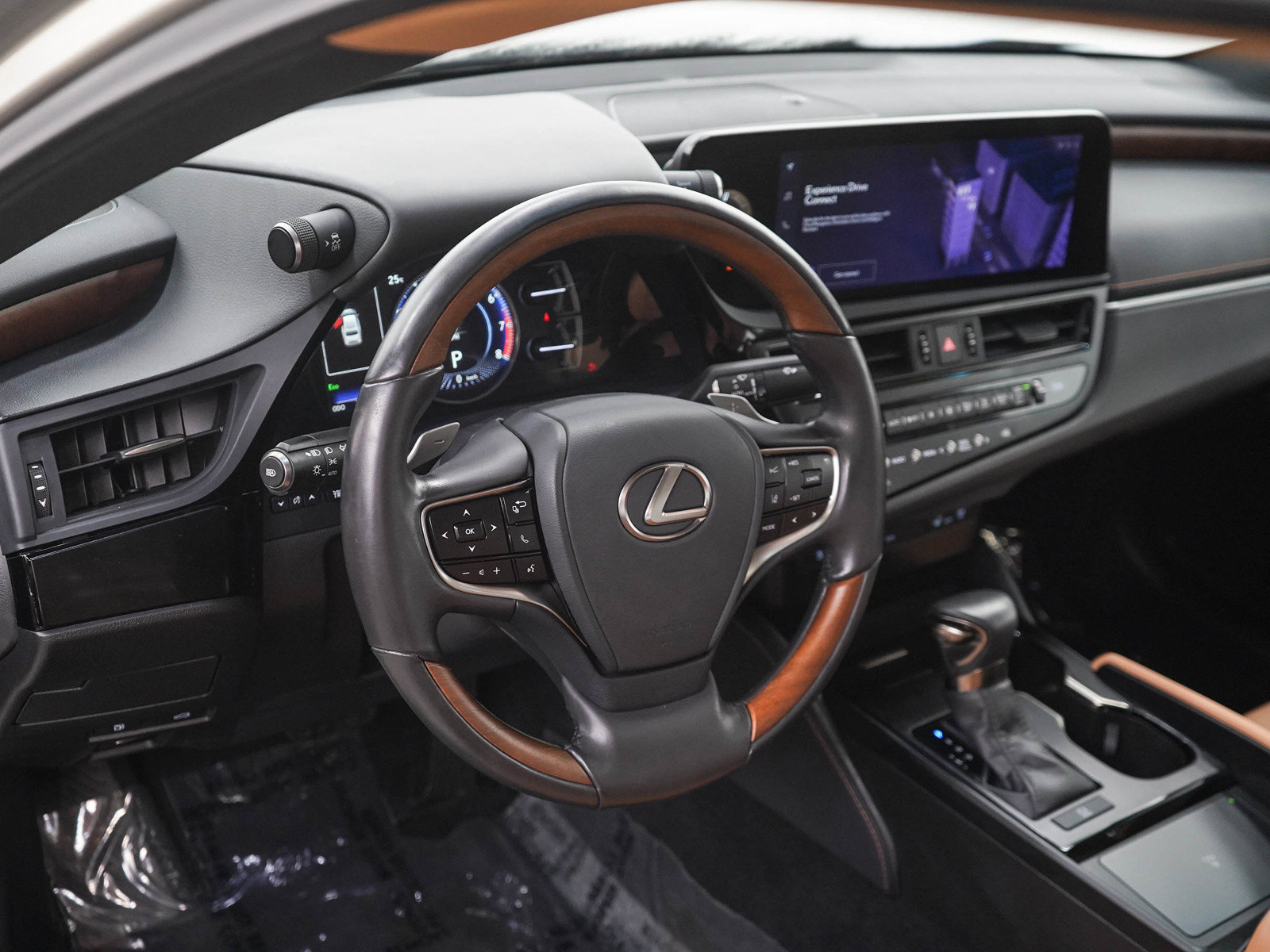 Used 2024 Lexus ES 350 w/ Premium Package FWD image 19