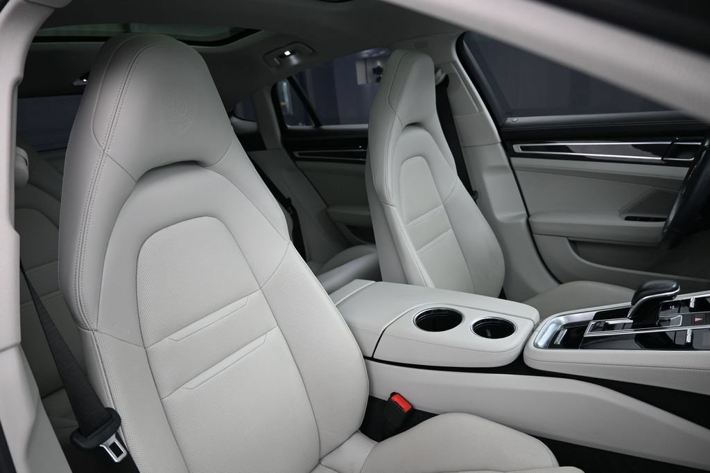 Certified 2023 Porsche Panamera Platinum Edition RWD image 28
