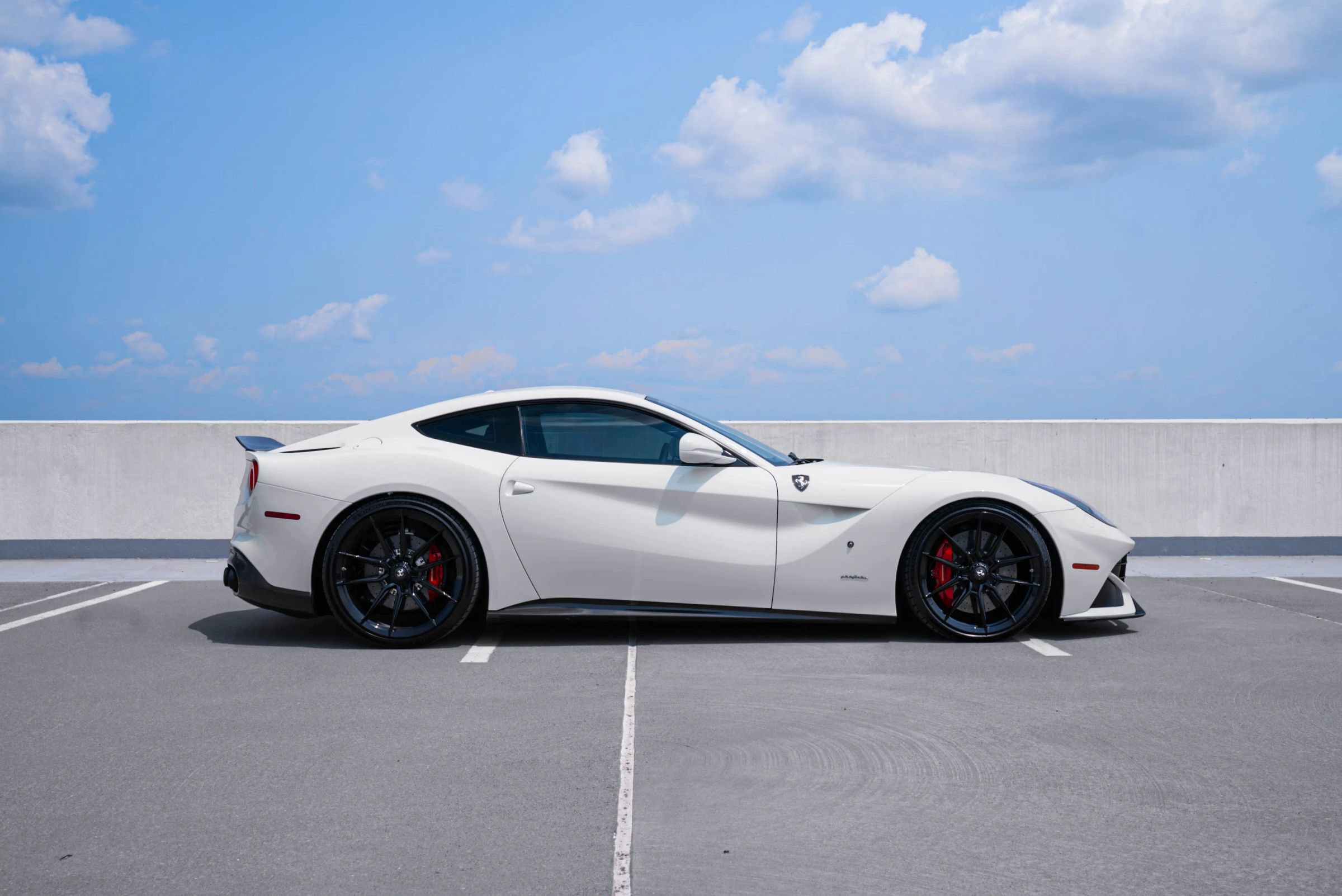 Used 2015 Ferrari F12 Berlinetta RWD image 2