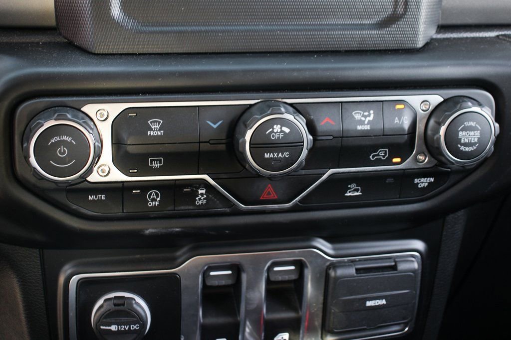 Used 2022 Jeep Wrangler Sport AWD/4WD image 26