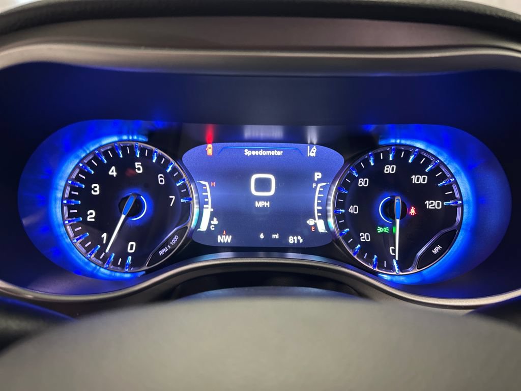 New 2027 Chrysler Pacifica Select FWD image 14