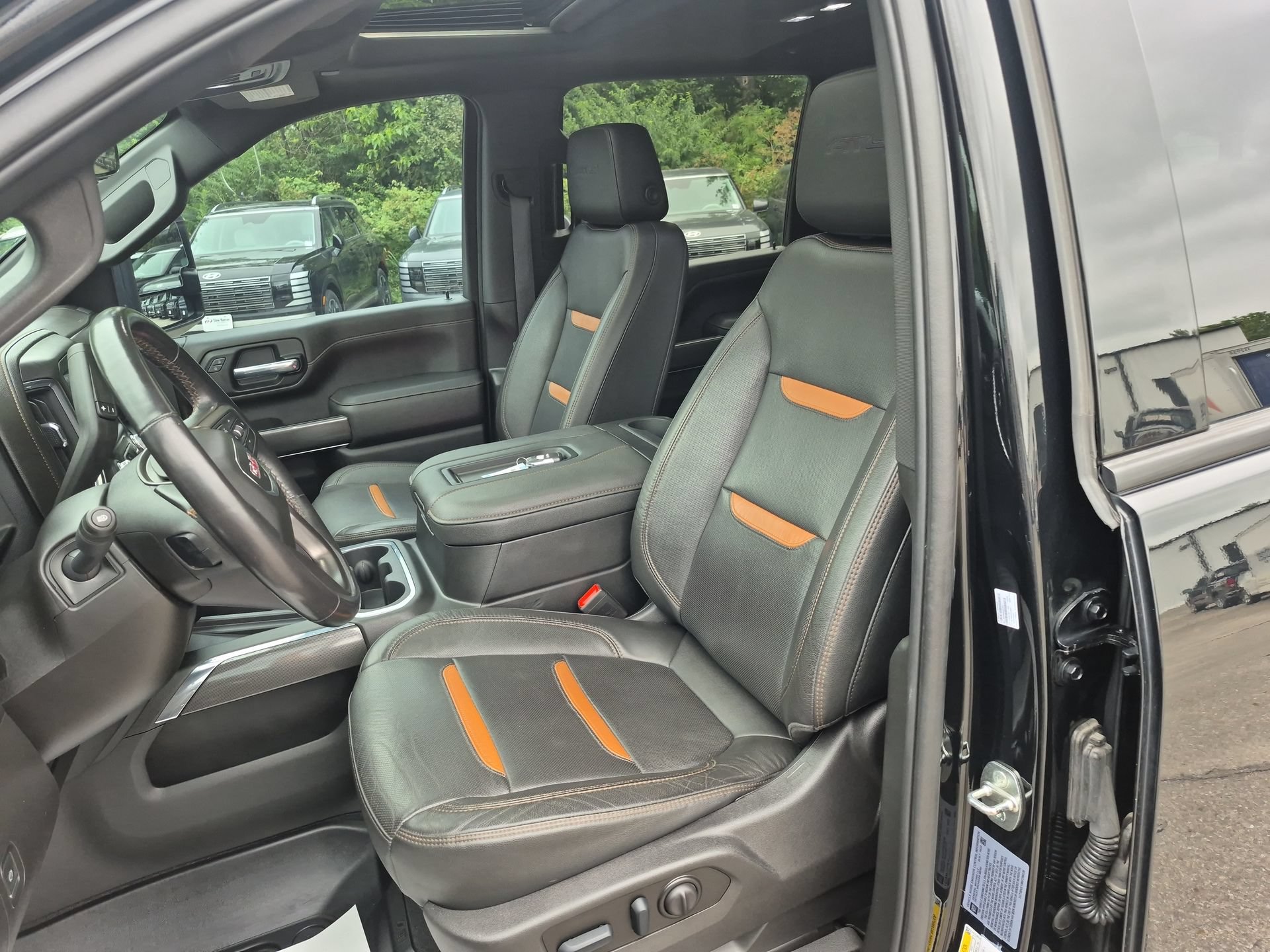 Certified 2022 GMC Sierra 3500 AT4 w/ AT4 Premium Plus Package AWD/4WD image 20