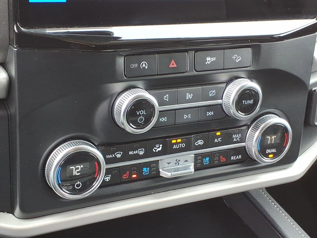 Used 2024 Ford Expedition XLT image 26