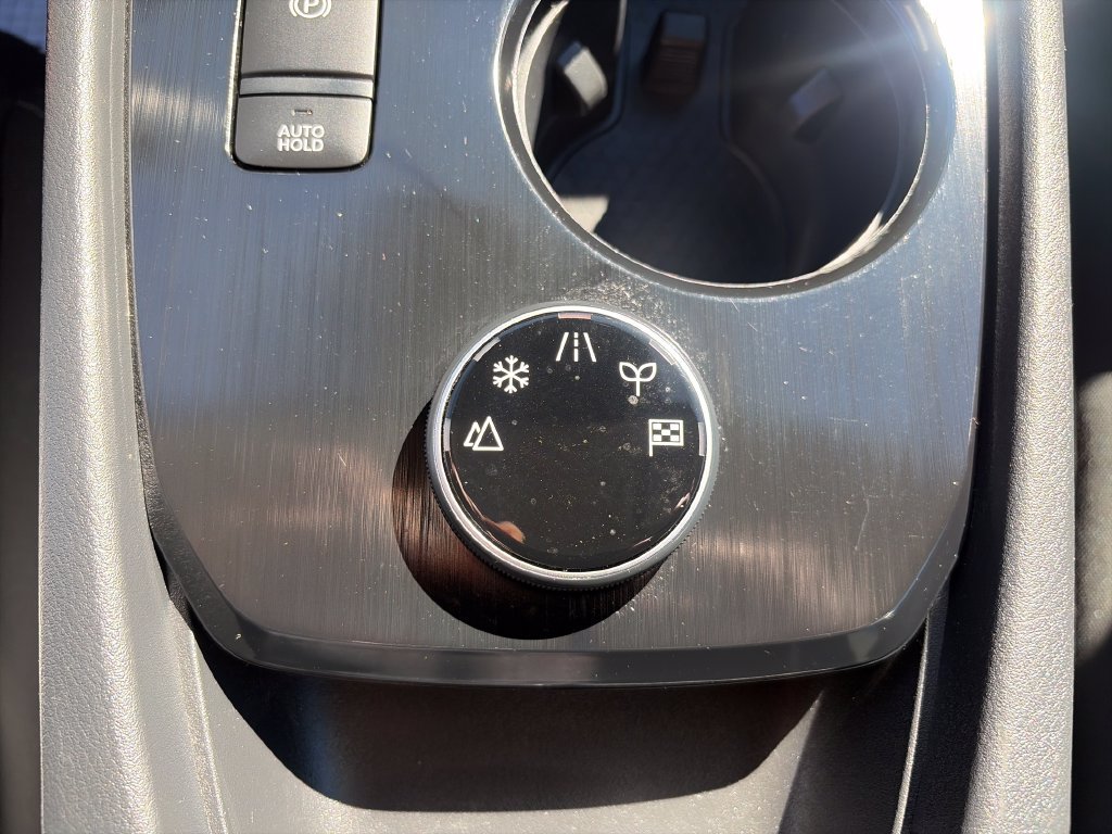 Used 2024 Nissan Rogue S AWD/4WD image 34