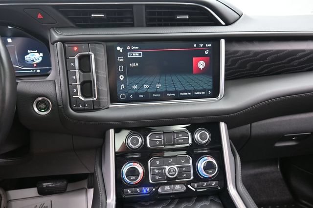 Used 2023 GMC Yukon XL Denali AWD/4WD image 10