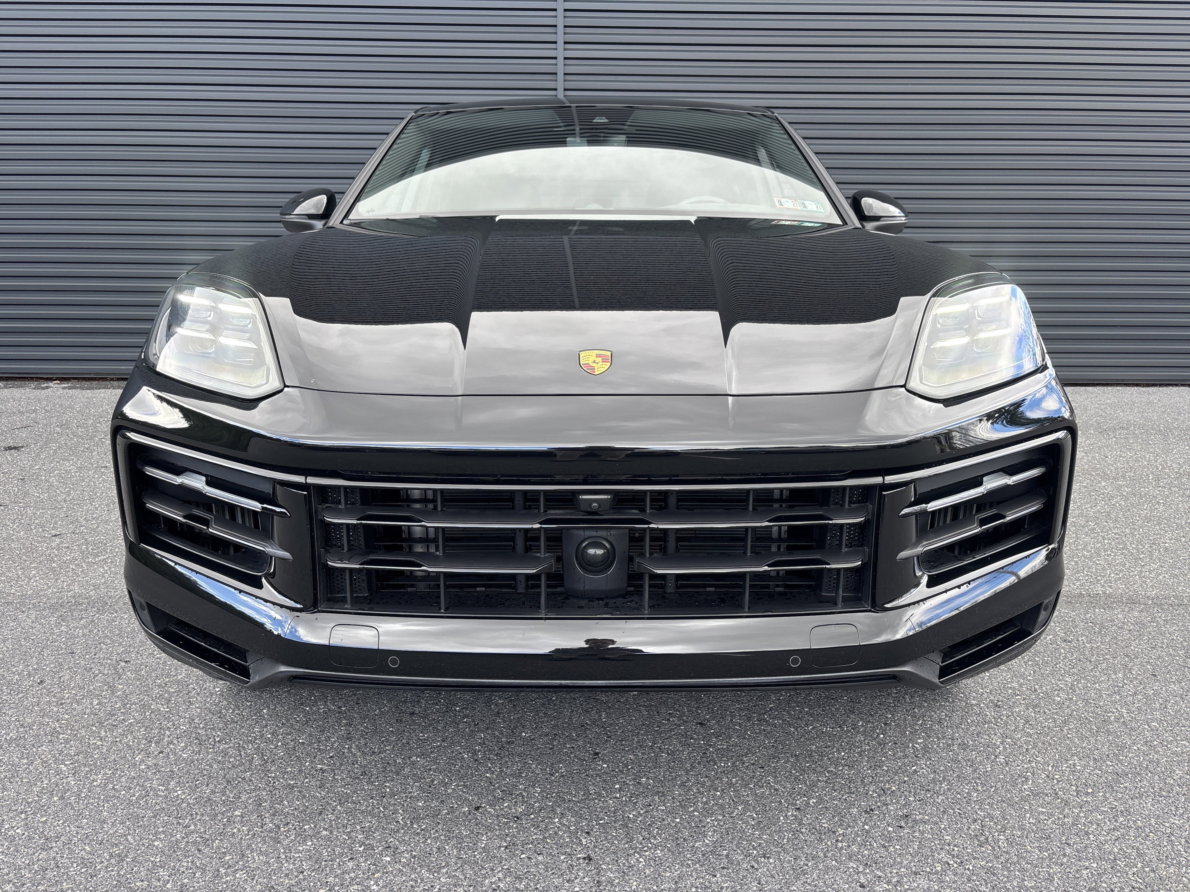 Certified 2024 Porsche Cayenne Coupe image 8