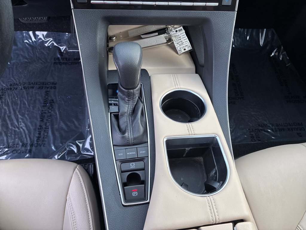 Used 2019 Toyota Avalon XLE w/ Moonroof Package FWD image 16