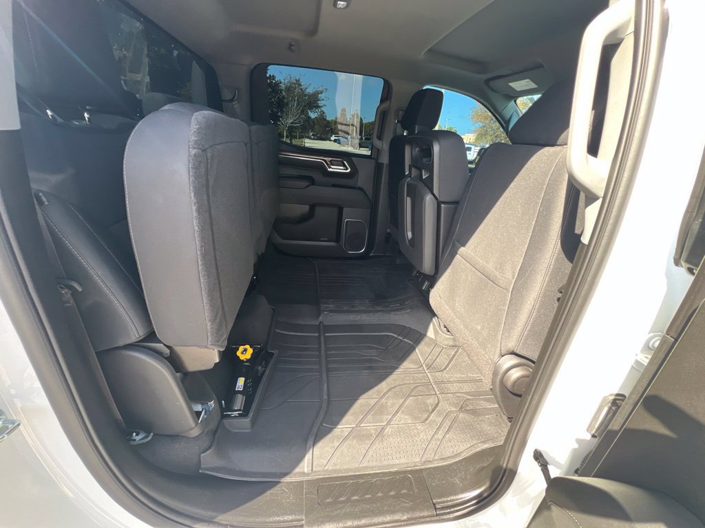 Used 2023 Chevrolet Silverado 1500 LT AWD/4WD image 22