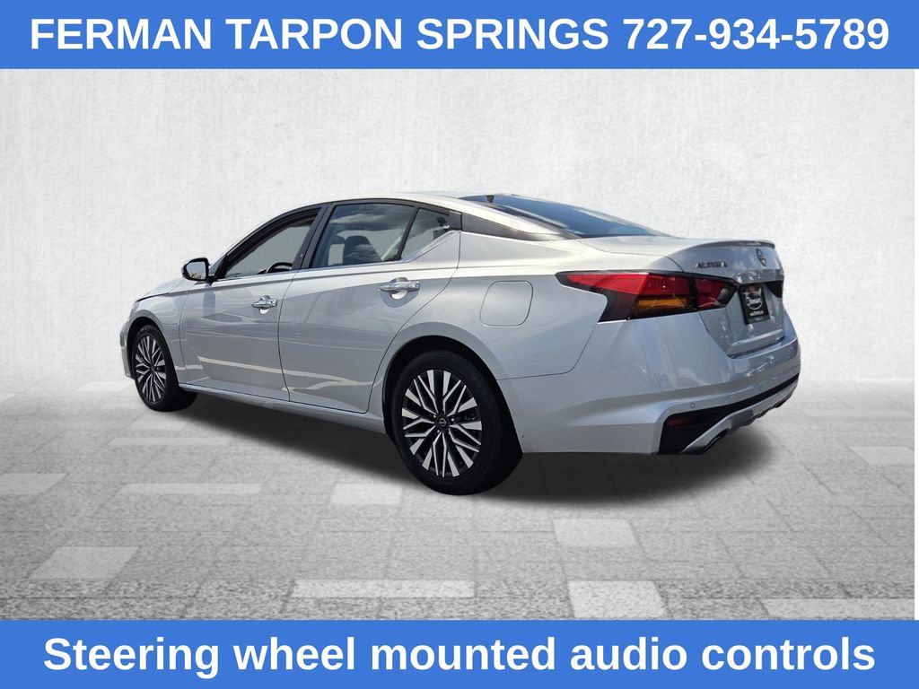 Used 2024 Nissan Altima 2.5 SV w/ SV Premium Package FWD image 9