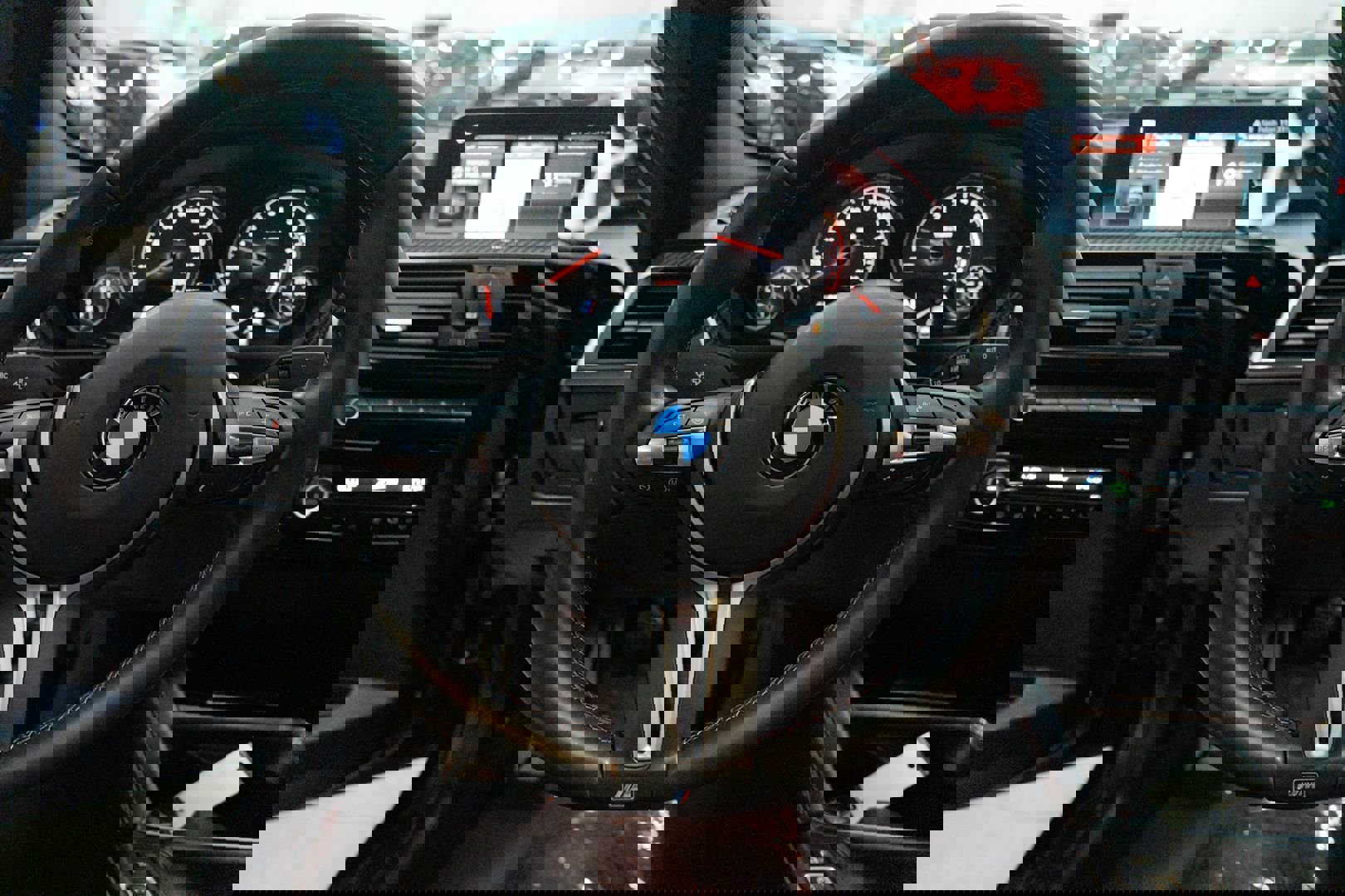 Used 2018 BMW M3 image 37