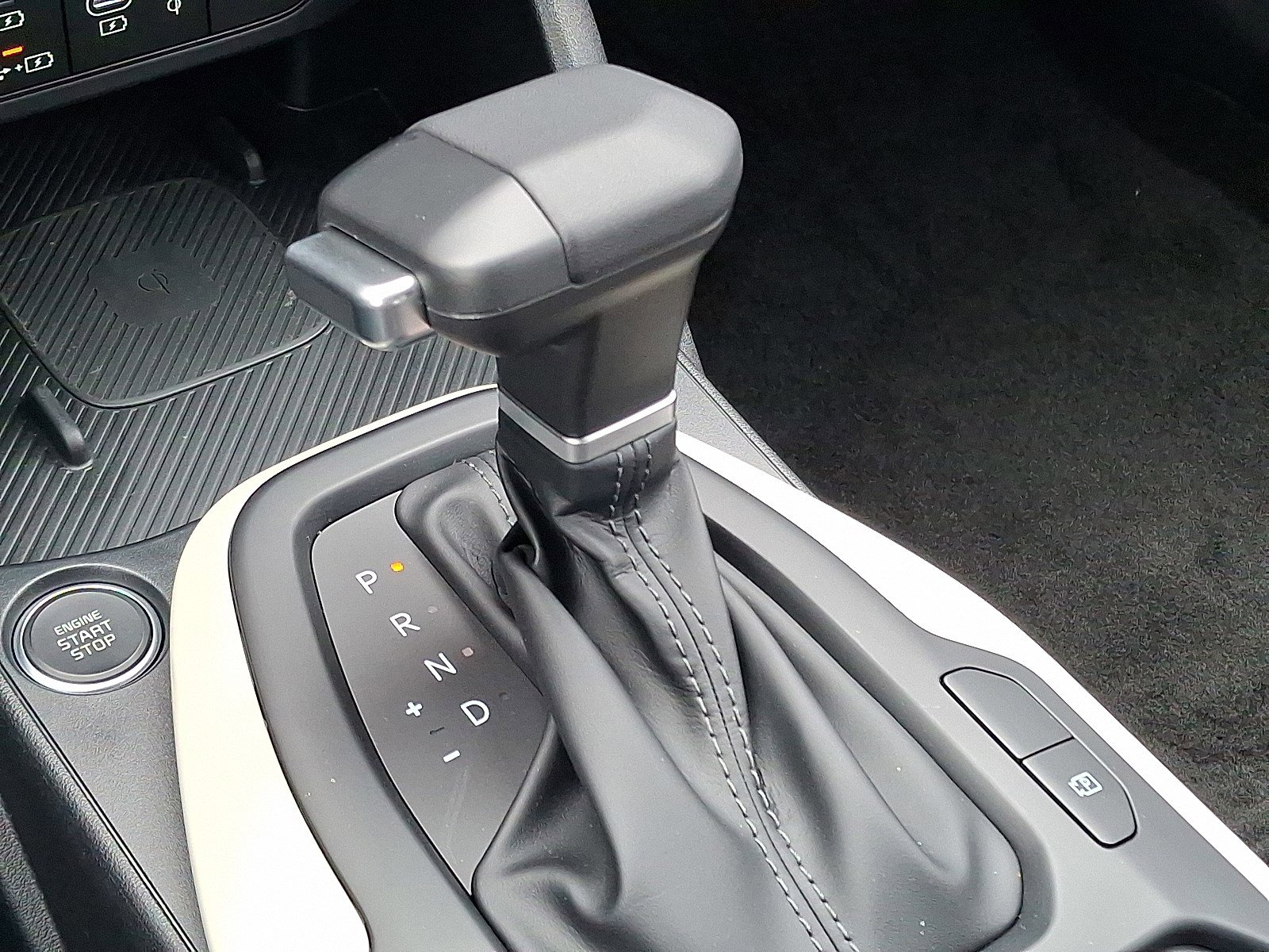 New 2025 Kia K4 GT-Line w/ GT-Line Sunroof Package image 10