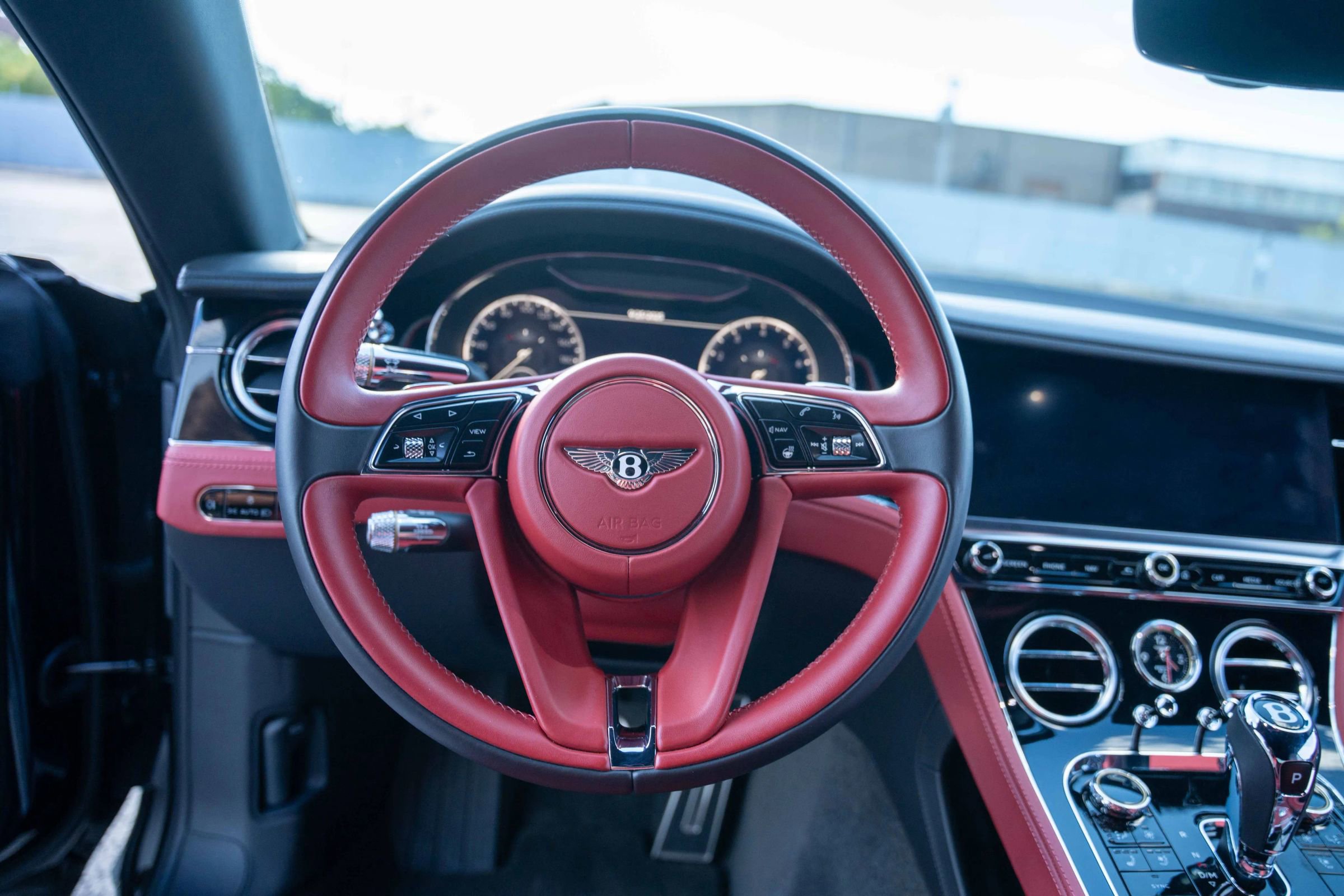 Used 2020 Bentley Continental GT V8 image 16