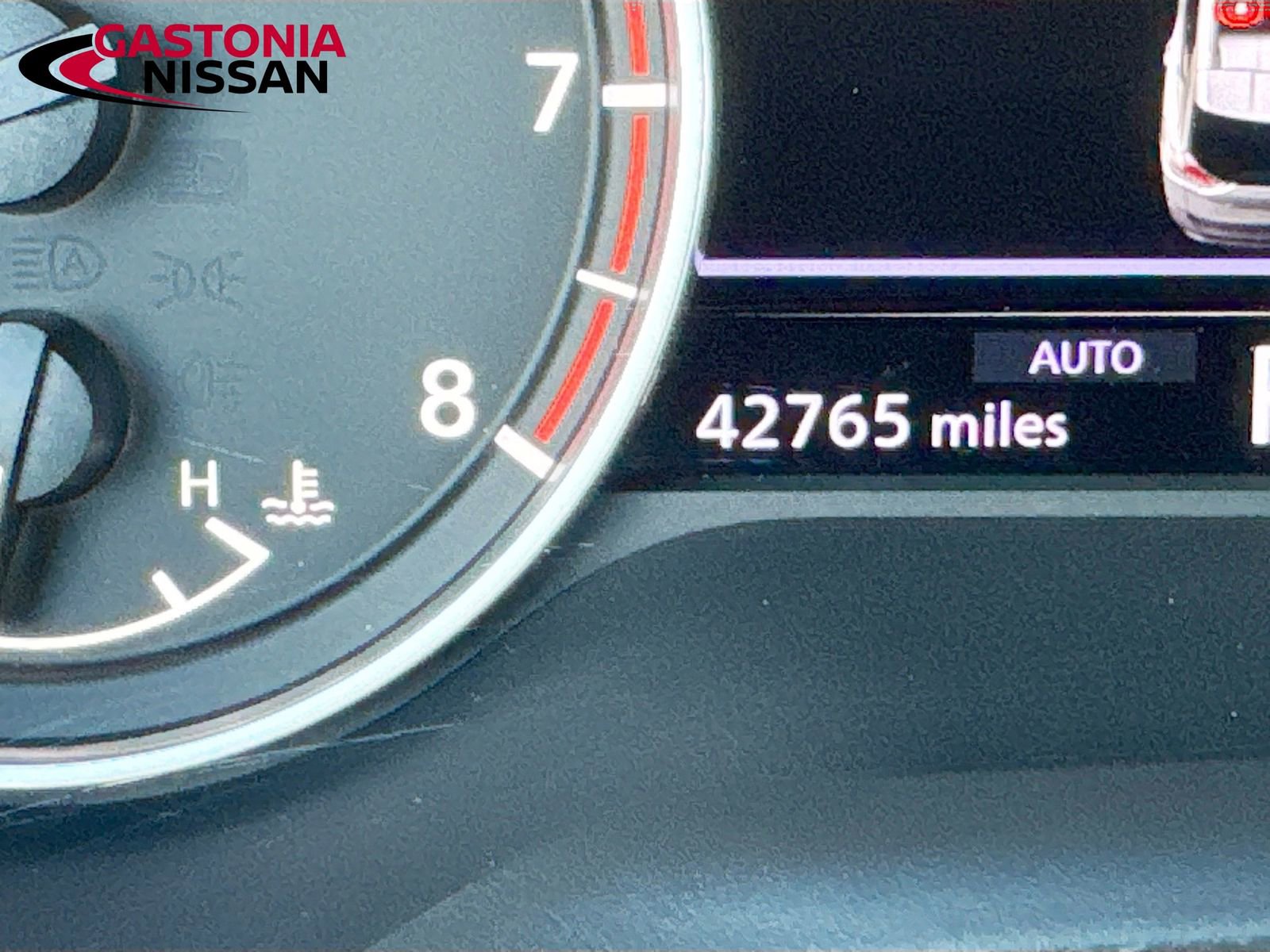 Used 2023 Nissan Rogue SV image 15