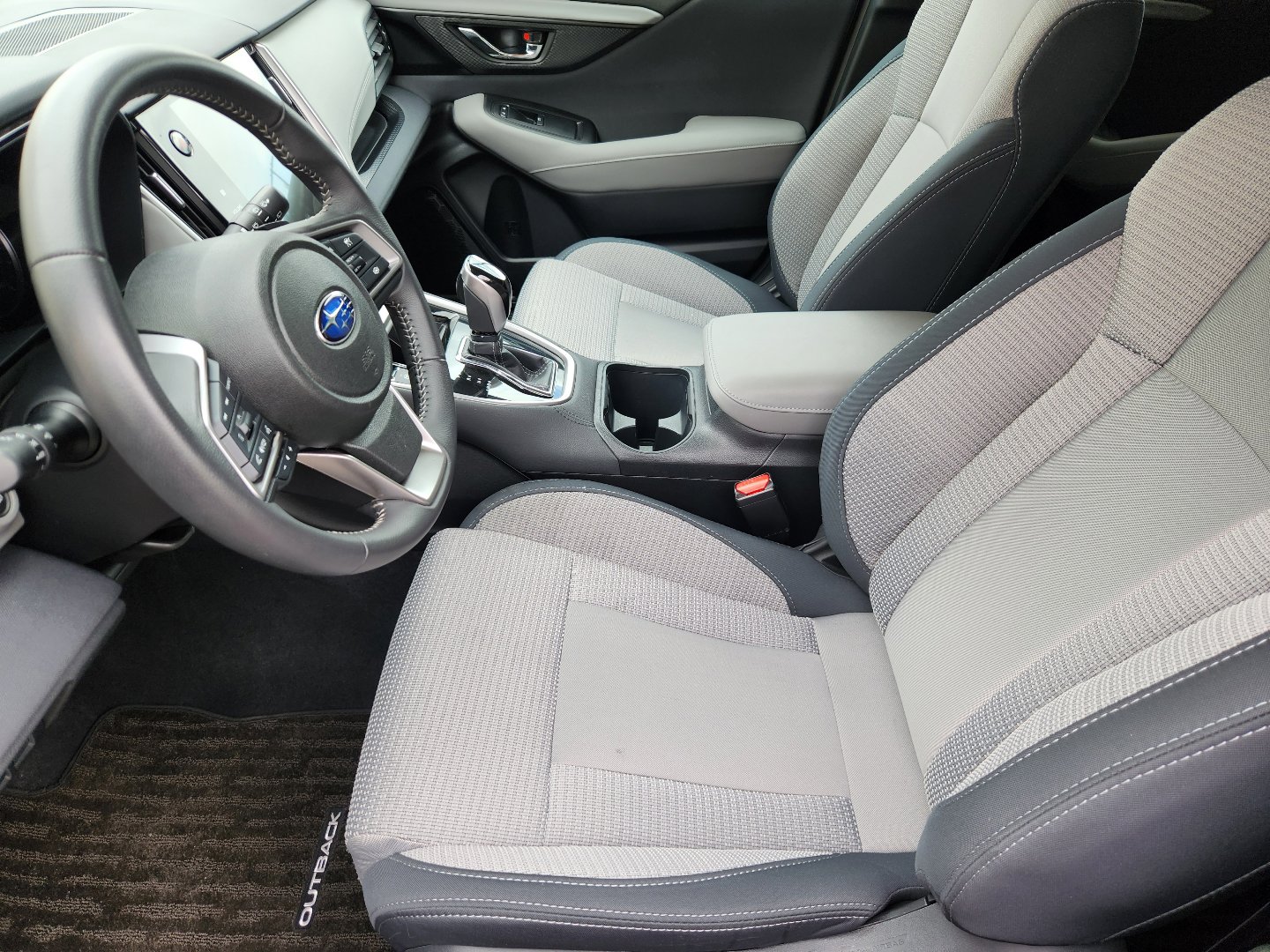 Used 2025 Subaru Outback Premium AWD/4WD image 10