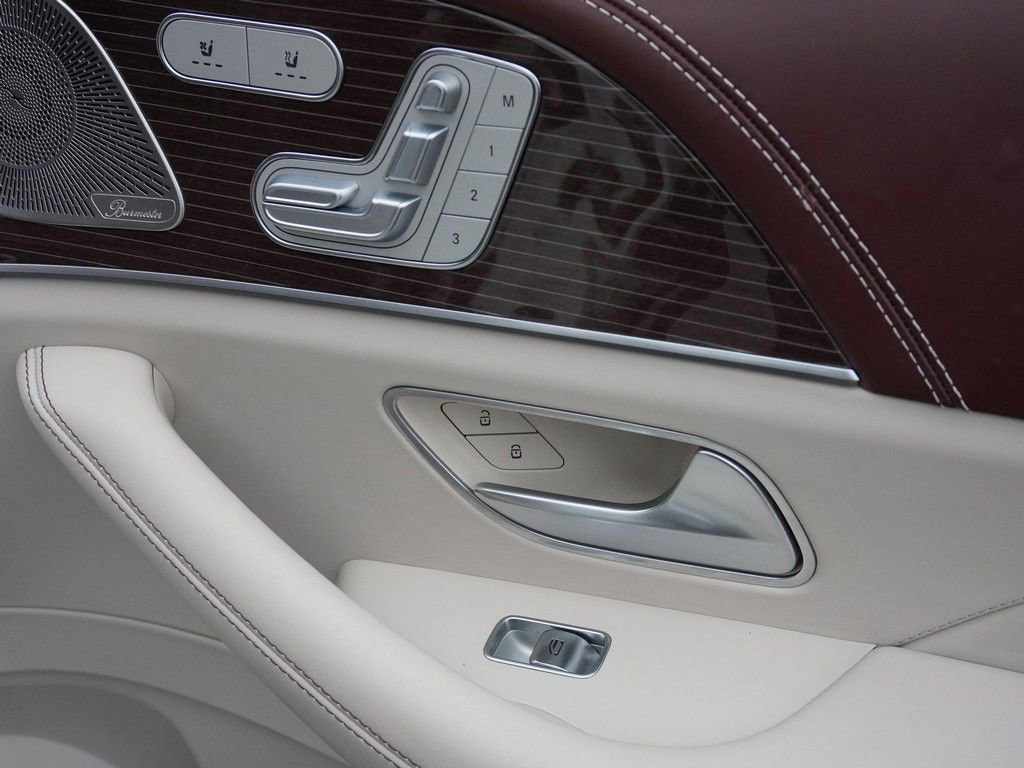 Used 2023 Mercedes-Benz Maybach GLS 600 4MATIC image 49