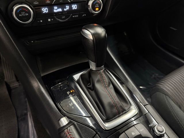 Used 2015 MAZDA MAZDA3 i Touring w/ Technology Package FWD image 16