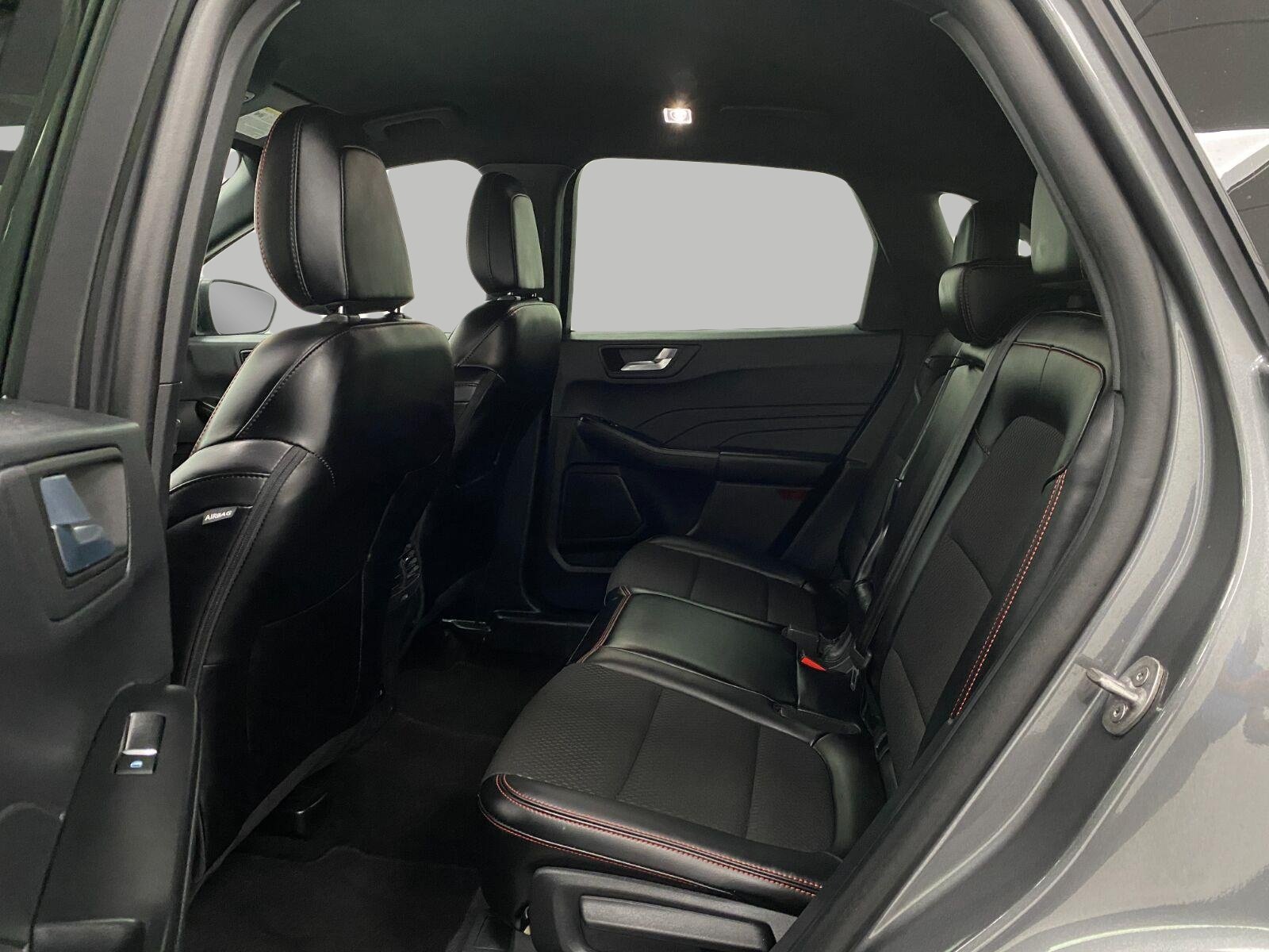 Used 2025 Ford Escape ST-Line AWD/4WD image 27
