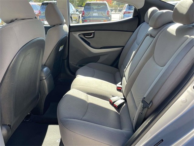 Used 2016 Hyundai Elantra SE image 14
