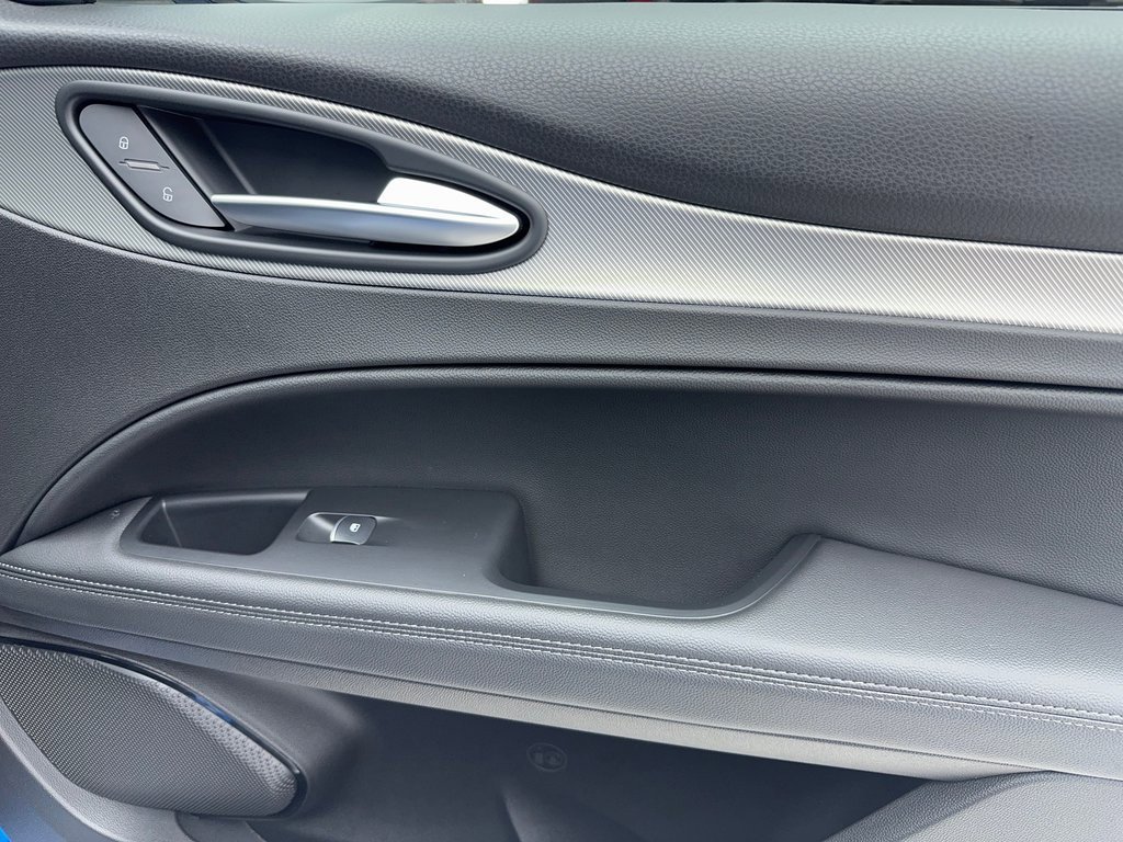 New 2025 Alfa Romeo Stelvio Sprint w/ Convenience Package image 44